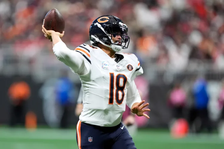 Caleb Williams completes first 12 passes in return after missing 3 games as Bears top Falcons 31-23